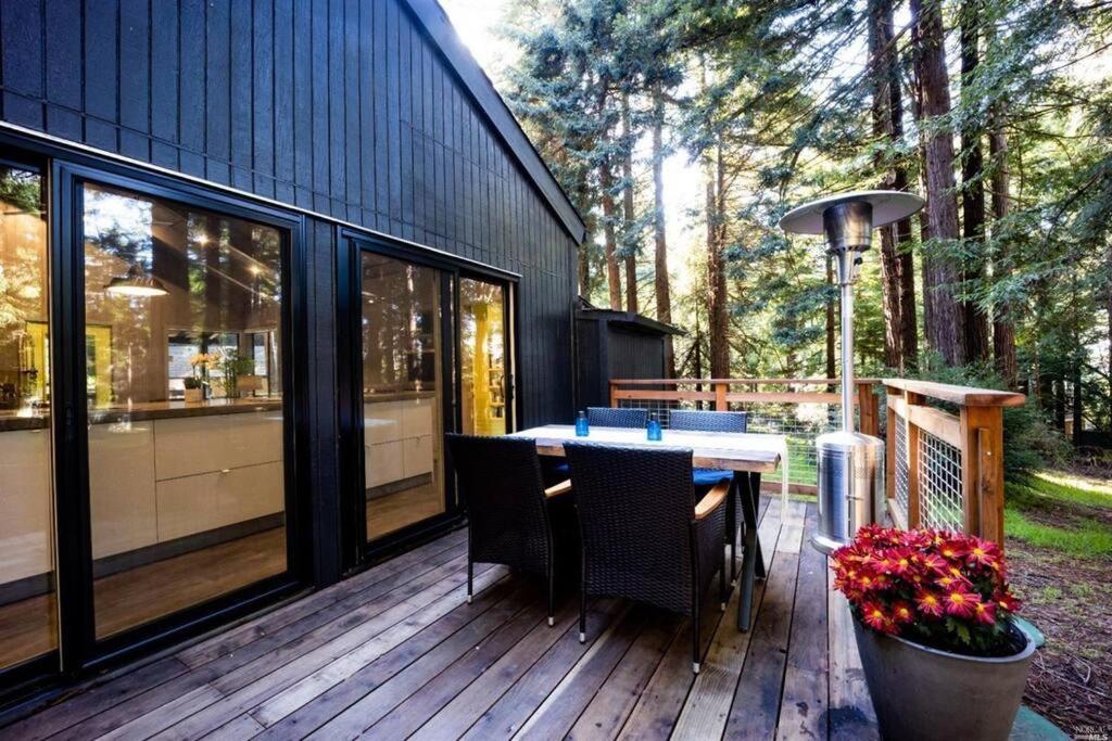 Holiday home Modern House W. Fast Internet In 1 Acre Land Occidental