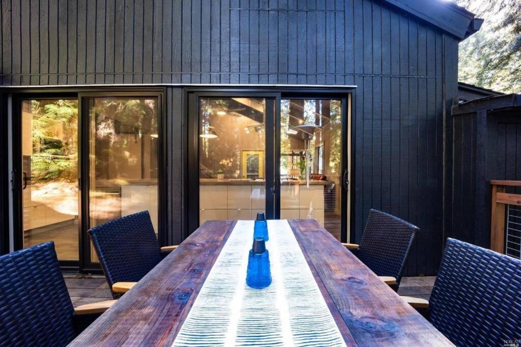 Modern House W. Fast Internet In 1 Acre Land Holiday home Occidental